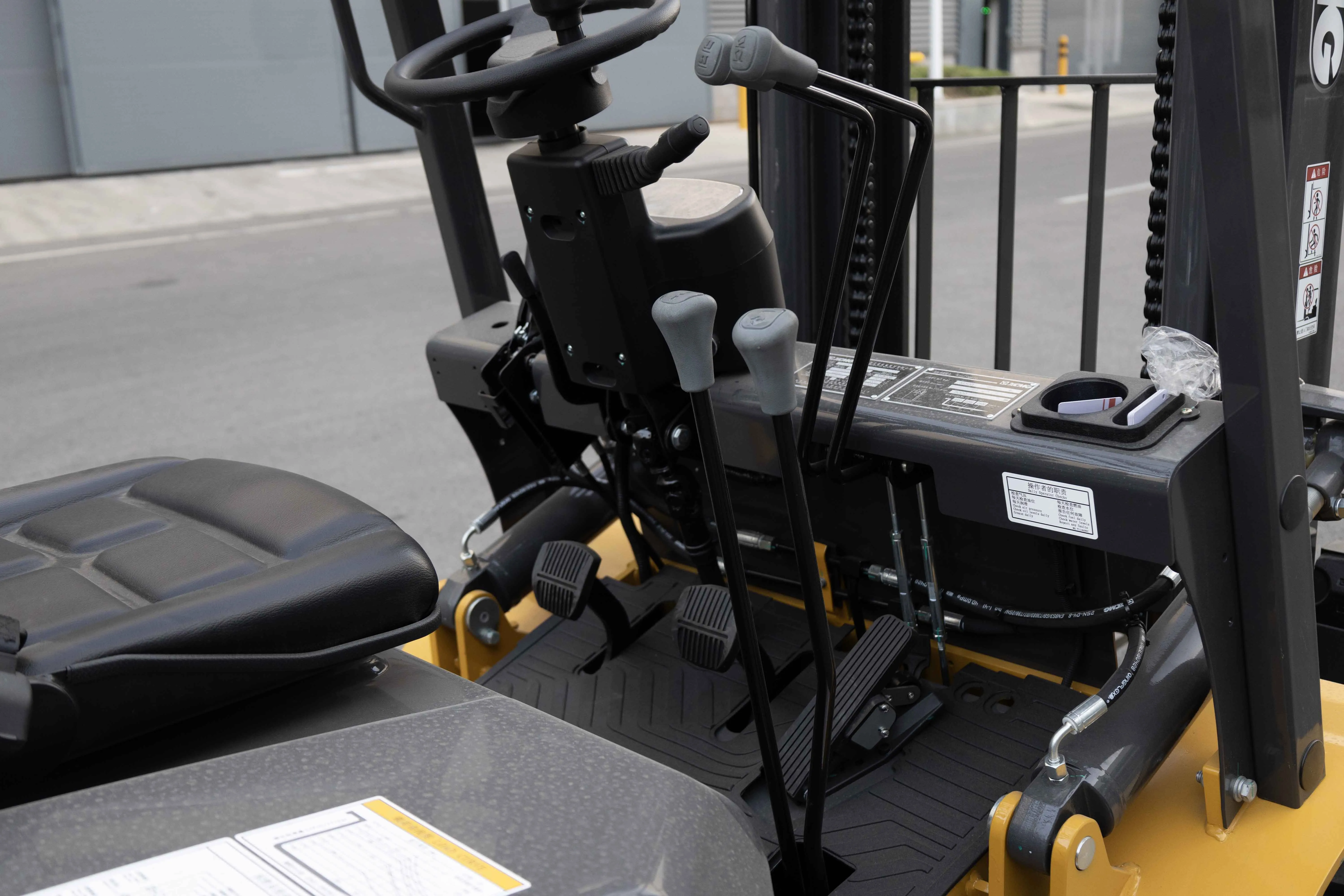 XCMG Official 3 Ton Diesel Forklift Xcf30kt Hydraulic Forklift Truck Price List